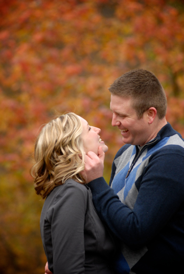 MI wedding photographer takes engagement portraits on location